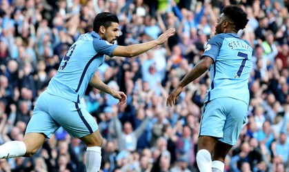  利物浦绝杀曼联展韧性，双红会演绎经典攻防大战