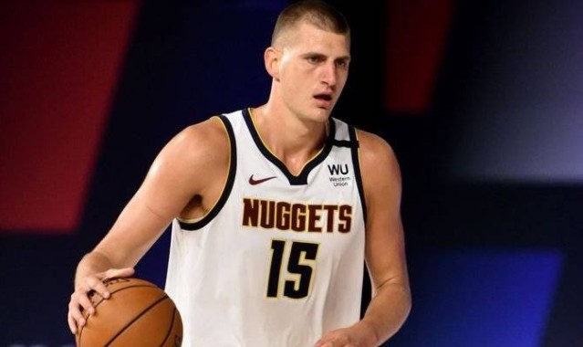  约基奇助攻创新高掘金客场轻取黄蜂稳居榜首