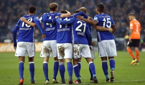  沙尔克04财政危机影响引援计划  