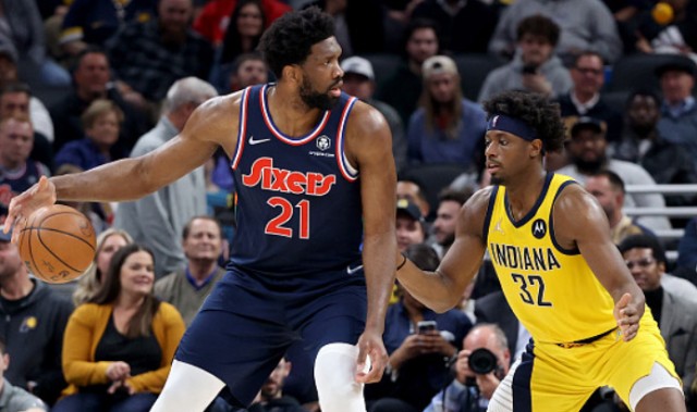  恩比德统治内线轰下四十分，七六人力克热火登顶东部  