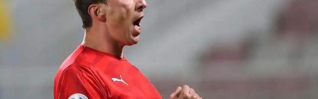  国际米兰旧将反戈一击助恩波利爆冷取胜  