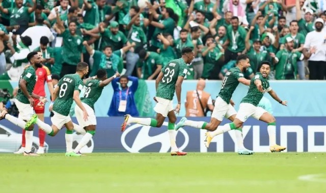  法甲揭幕战爆冷门弱旅击败劲旅  