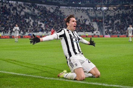  尤文图斯绝杀博洛尼亚，小基耶萨凌空抽射锁定胜局