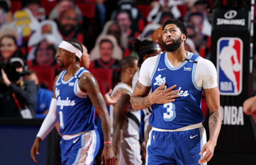  浓眉哥统治禁区湖人客场击败掘金队